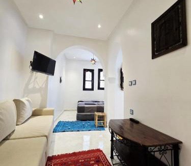 Medina of Chefchaouen Apartment | Dar Larbi