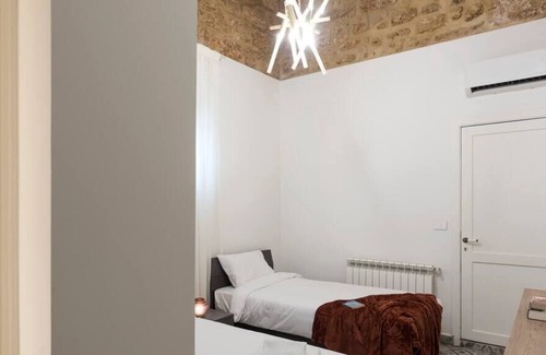 Mar Mikhael Apartment | Dar Rmeil Large & Vintage POWER 24/24