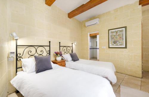 Ta' Għammar Villa | Dar ta' Lonza Villa with Private Pool