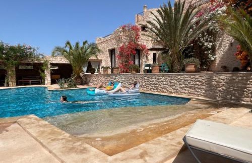 Ounagha Villa | Dar Volubilis spacieuse villa avec piscine, 5 chambres vue sur forêt