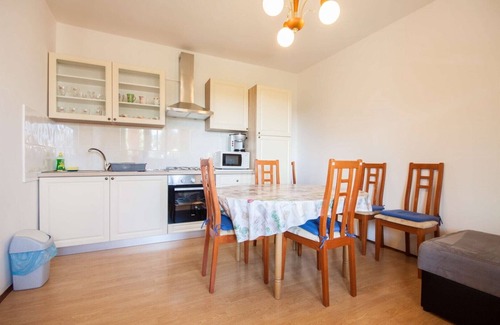 Monterol Apartment | DARA house with apartments /Dara3 APARTMENT
