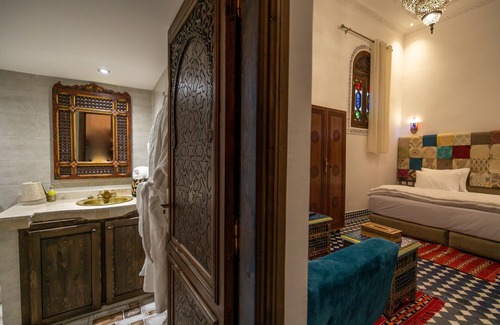 Zekkak Er Roumane House | Darif's Riad Fes