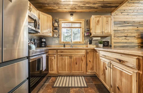 Florissant Cabin | Dark Sky Views - Firepit - Sauna - Grill - Fishing