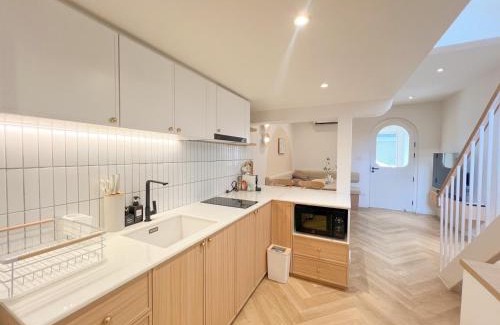 Samut Sakhon House | Darlene House