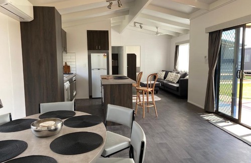 Darlington Point Apartment | Darlington Point Accommodation Village