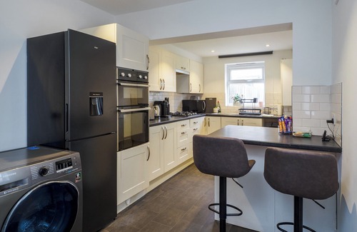 Dartford House | Dartford - 3 Bed House- Sleeps7 - Garden