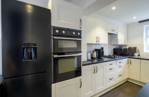 Dartford House | Dartford - 3 Bed House- Sleeps7 - Garden
