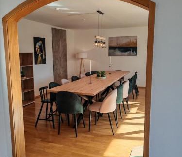Leipheim Apartment | Das Familien Nest by ALA Living - LEGOLAND in 8min! - privater Garten & Grill