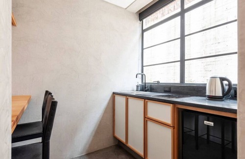 Hipodromo Apartment | Dashing apt with balcony @Parque Mexico | ChiCo