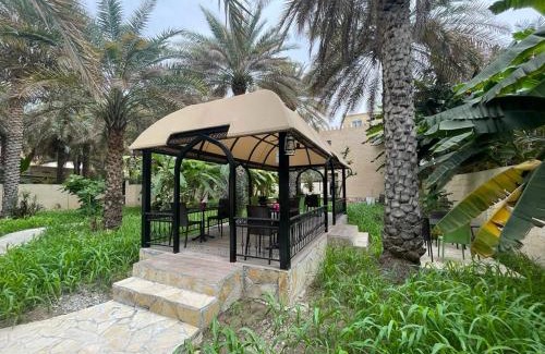 Nizwa House | Date Palm Inn