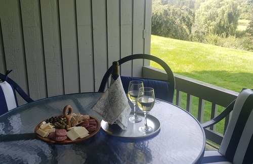 Acme Condo | Dates Open Aug 17th Thru Aug 21st. Book Now!