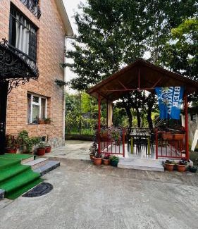 Khelvachauri House | Dato's GuestHouse