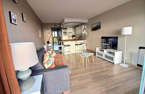 Hardelot-Plage Apartment | DAUPHINS E3 : Apartment with beautiful sea view, 3rd floor, for up to 4 people