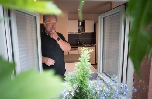 Marktheidenfeld Apartment | DAUSCH&GAESS-TROEG – Komfort-DZ im ehem. Ziegenstall der Hofstallung