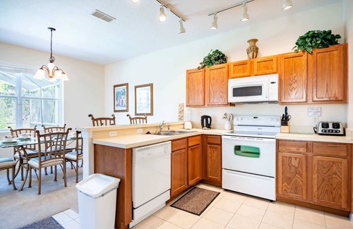 Sandy Ridge House | Davenport Getaway, 4BR with Pool