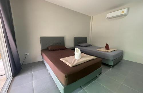 Thep Kasattri House | Davy Cottage Phuket