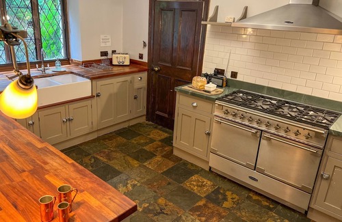 Patterdale Cottage | Daweswood, Patterdale - a cottage that sleeps 10 guests in 5 bedrooms