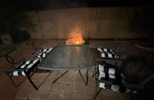Lubbock House | Dawkins Lodge 4B/2B Pet Friendly