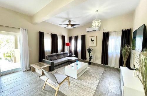 Dawn Beach Estates House | Dawn Beach Club 2 Bedroom Villa with Swimming Pool And Beach Access