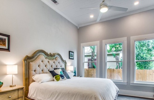 Eastside Promise Neighborhood House | Dawson Estate - less than 1 mile to Alamo - AMAZING completely remodeled home