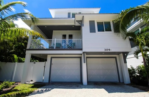 Holmes Beach House | Day Break Bungalow
