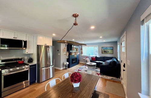 York Beach House | Day Dream Believer - York