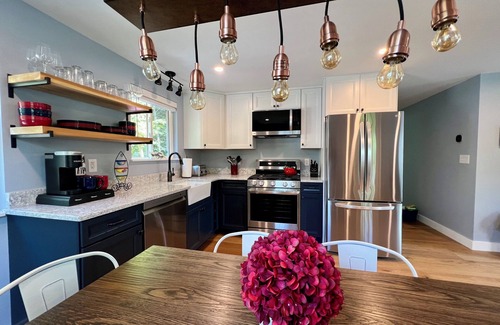 York Beach House | Day Dream Believer - York