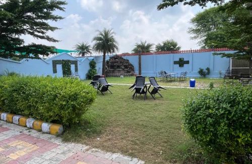 Jaipur District House | Day Night Resort