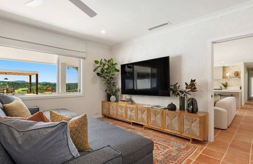 Clunes House | Daybreak Forest - A luxurious escape in Clunes