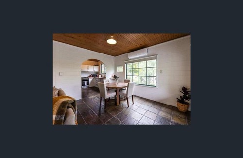 Daylesford House | Daylesford Lake Chalets