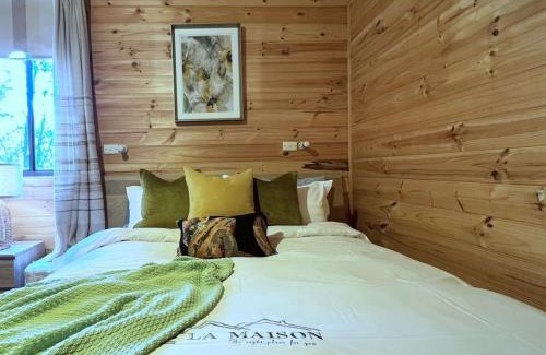 Daylesford Ski Chalet | Daylesford Unique Stylish 1B1B cottage