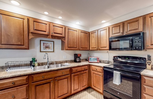 Ellsworth Apartment | Daylight basement apartment with firepit, grill, & washer/dryer - dog-friendly