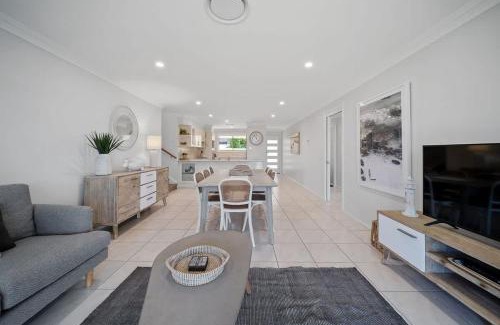 Hyams Beach House | Days By The Bay - 3BR house with ocean views