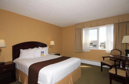 Airdrie Hotel | Days Inn by Wyndham Airdrie