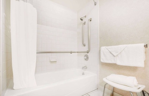 Amarillo Hotel | Days Inn by Wyndham Amarillo East