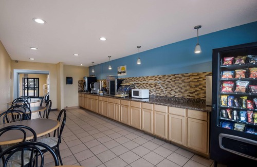 Ankeny Hotel | Days Inn by Wyndham Ankeny - Des Moines