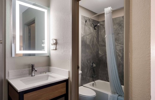 Ankeny Hotel | Days Inn by Wyndham Ankeny - Des Moines