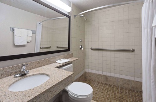 Ann Arbor Hotel | Days Inn by Wyndham Ann Arbor