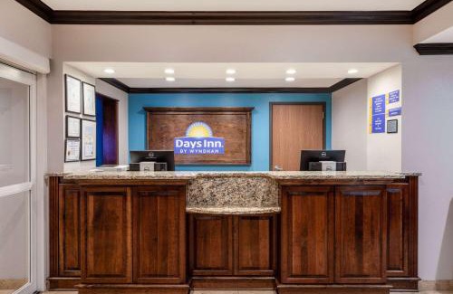 Baton Rouge Hotel | Days Inn by Wyndham Baton Rouge I-10