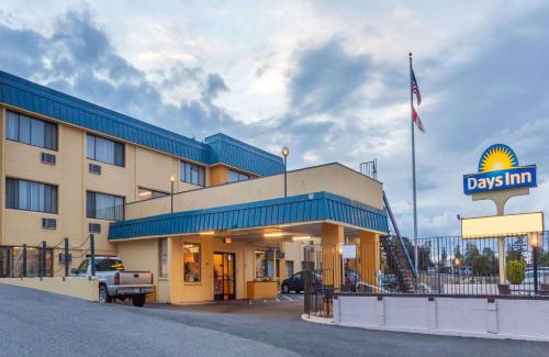 Sehome Hotel | Days Inn By Wyndham Bellingham WA