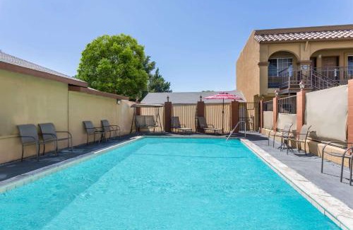 Bishop Hotel | Days Inn by Wyndham Bishop