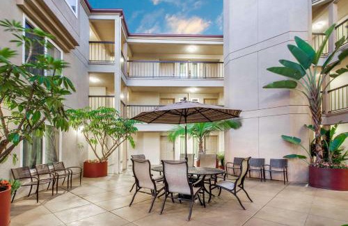 Olde Carlsbad Hotel | Days Inn by Wyndham Carlsbad