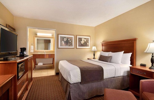 West Fairfax Hotel | Days Inn By Wyndham Culpeper