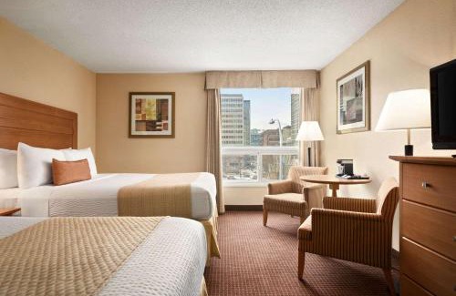 Downtown Edmonton Hotel | Days Inn by Wyndham Edmonton Downtown