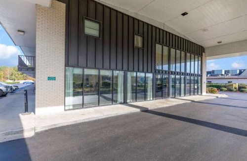 Florence Hotel | Days Inn by Wyndham Florence/I-95 North