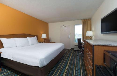 Florence Hotel | Days Inn by Wyndham Florence Cincinnati Area