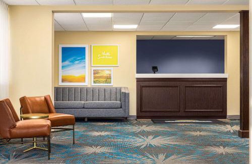 Grand Island Hotel | Days Inn by Wyndham Grand Island I-80