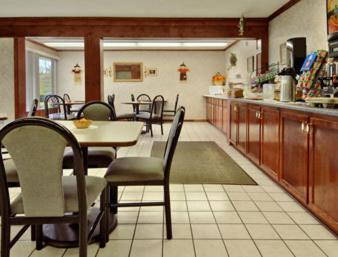 Jellico Hotel | Days Inn by Wyndham Jellico - Tennessee State Line