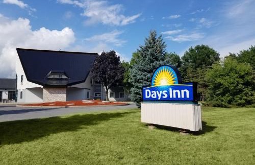 Rideau Heights Hotel | Days Inn by Wyndham Kingston