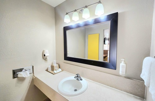 McAllen Hotel | Days Inn by Wyndham McAllen